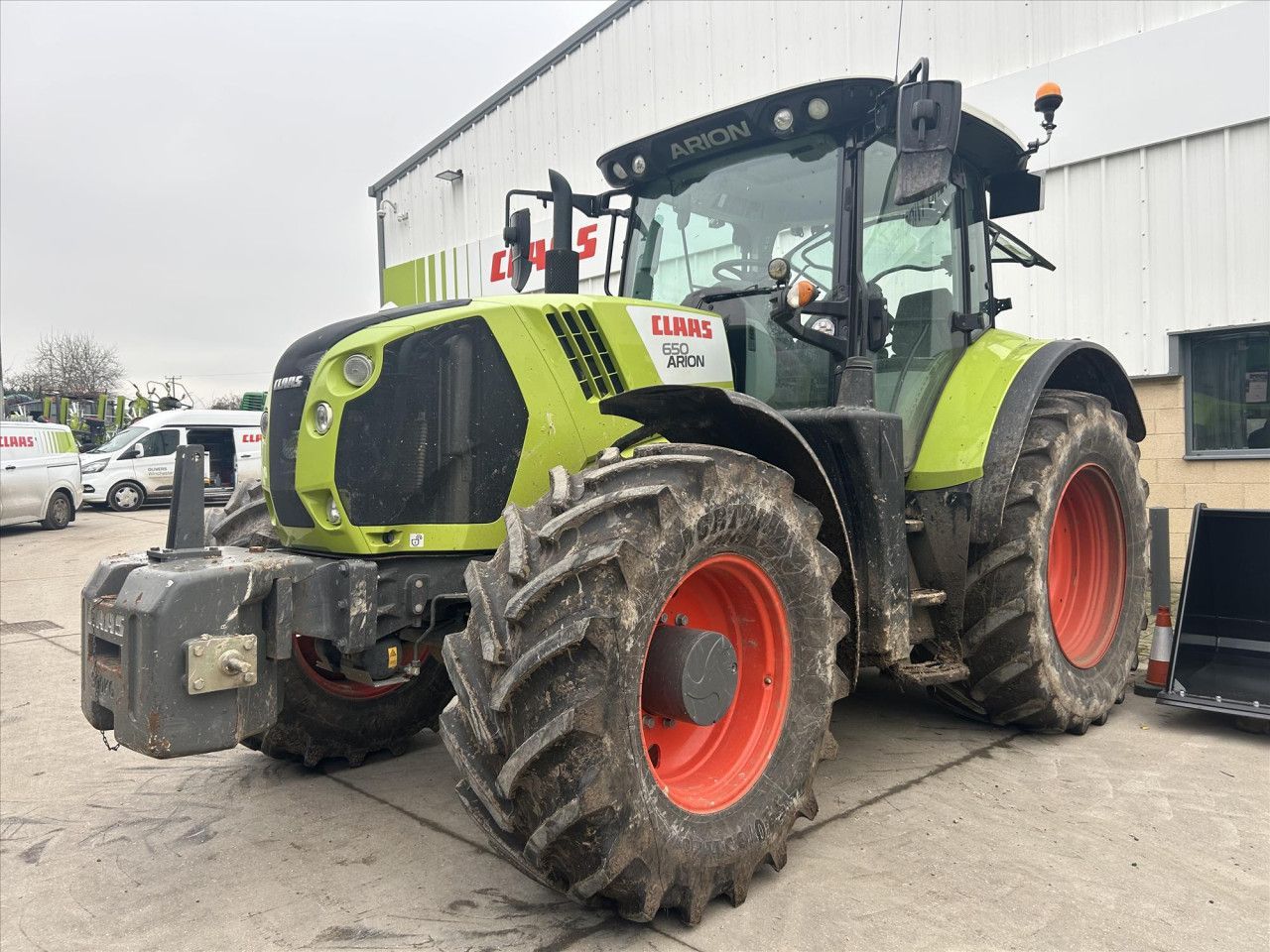 E-FARM: Claas Arion 650 - Tracteur - id GZPMEBJ - Année: 2018 - Lecture du nombre d'heure: 3 750,Puissance du moteur (chevaux): 189,Royaume-Uni