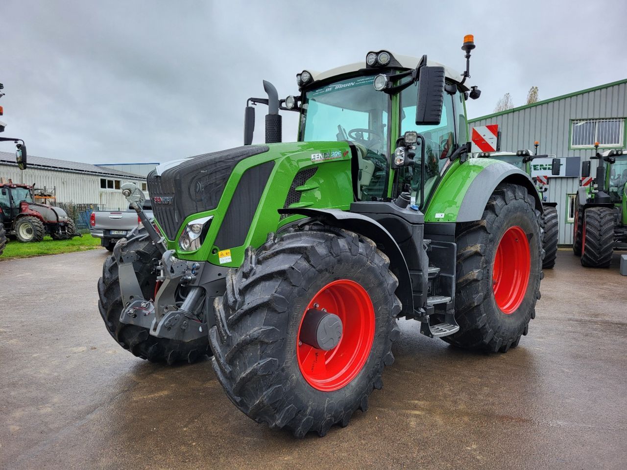 Fendt 826 Vario Profi Plus Traktor 169.000 €