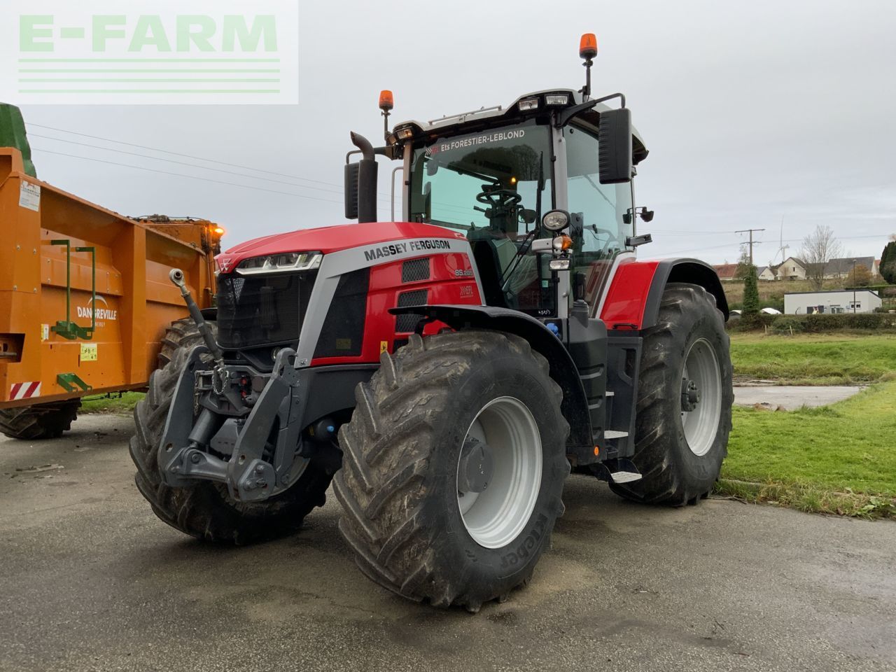 Massey Ferguson 8s 205 Traktor 128.000 €