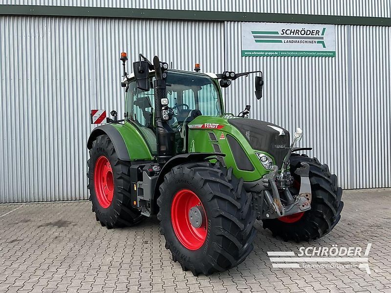 E-FARM: Fendt 718 Vario ProfiPlus - Traktor - id N9BP2BH - 148.885 € - Baujahr: 2022 - Abgelesene Motorstunden: 2.949,Motorleistung (PS): 181,Deutschland