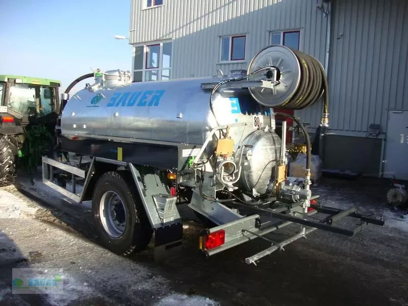 E-FARM: Bauer kommunalfass vg 52-ks - Equipamiento municipal - id NTNADE7 - Año: 2022 - Alemania