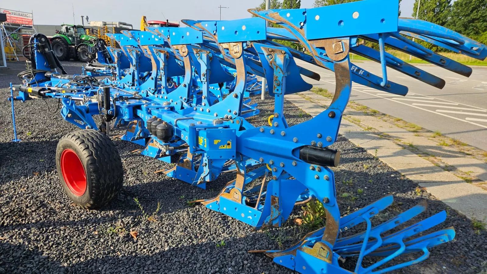 E-FARM: Lemken juwel 8m juwel 8 of - Plough - id AJXCNXM - €24,772 - Year of construction: 2017 - Denmark