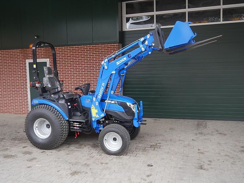 Solis 26 hst + frontlader Traktor 16.723 €