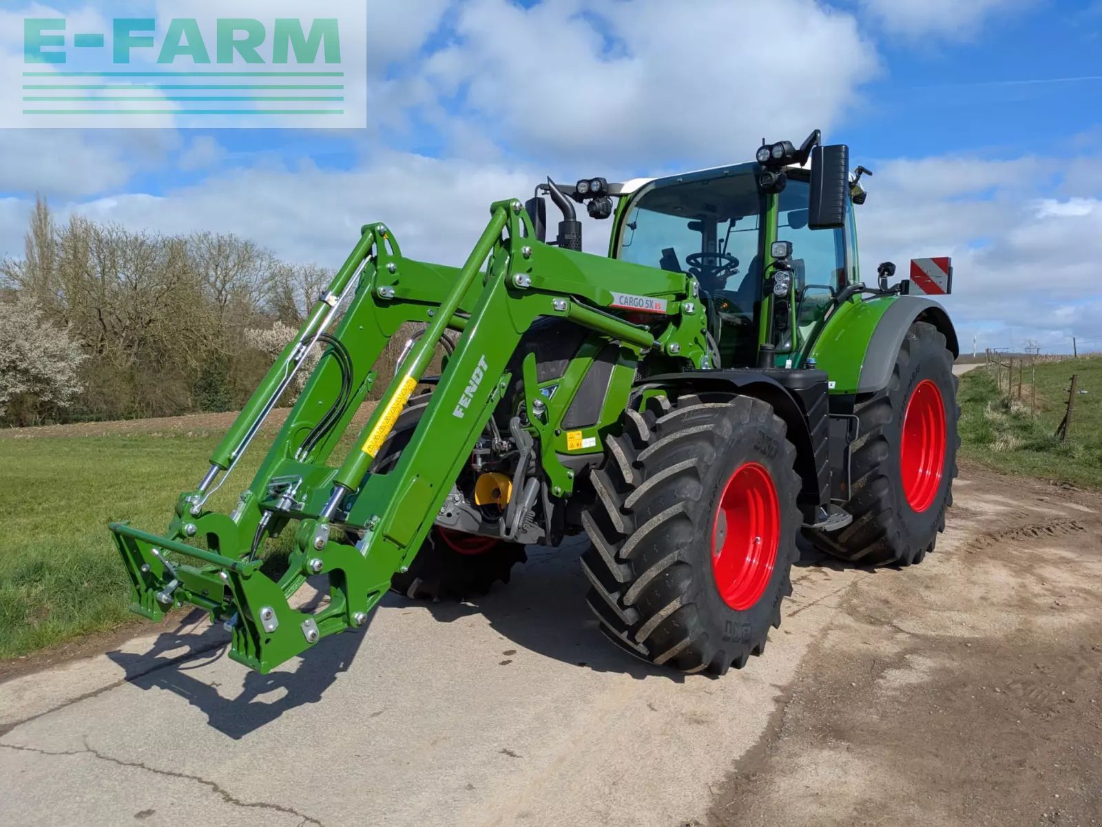 Fendt 724 Vario Profi Plus Tractor €217,500