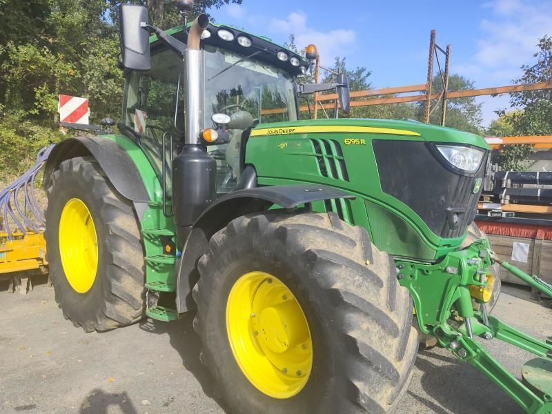 E-FARM: John Deere 6195 R - Tractor - id ILQAHVJ - €119,000 - Year of construction: 2021 - Engine hours: 3,500,Engine power (HP): 195,France