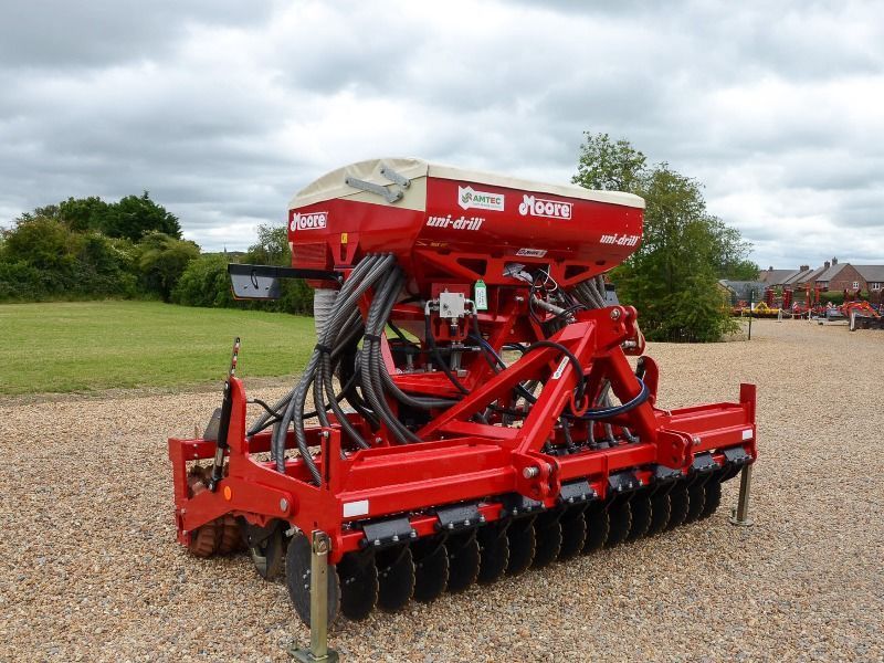 E-FARM: MÖRE unidrill direct drill 3m - Perforación directa - id FREJGJ8 - 30.672 € - Año: 2021 - Reino Unido