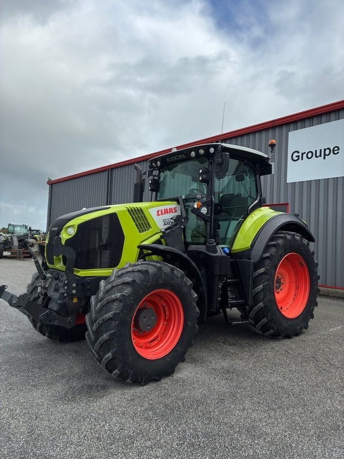 Claas Axion 800 Tractor €79,000