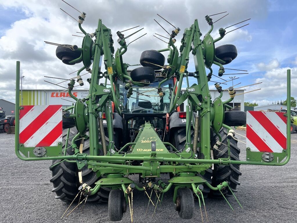 E-FARM: Krone KW 7.92/8 - Kreiselheuer - id ZDUX6B5 - 7.564 € - Baujahr: 2012 - Deutschland