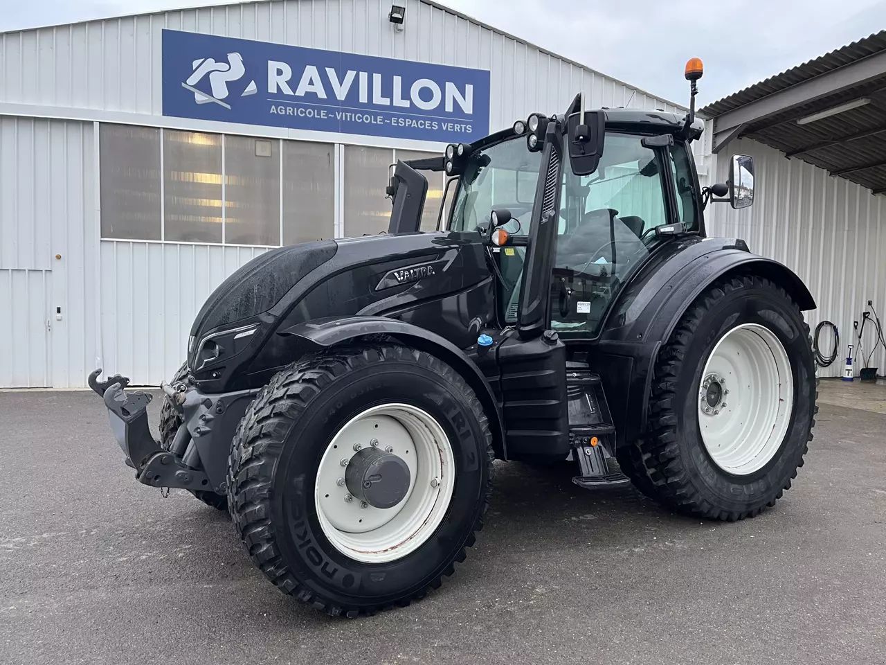 Valtra T254 Versu Traktor
