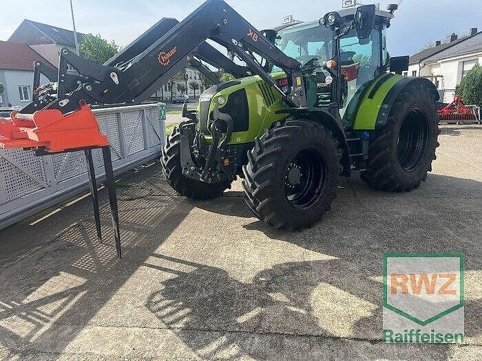 Claas Arion 430 Tractor €79,646
