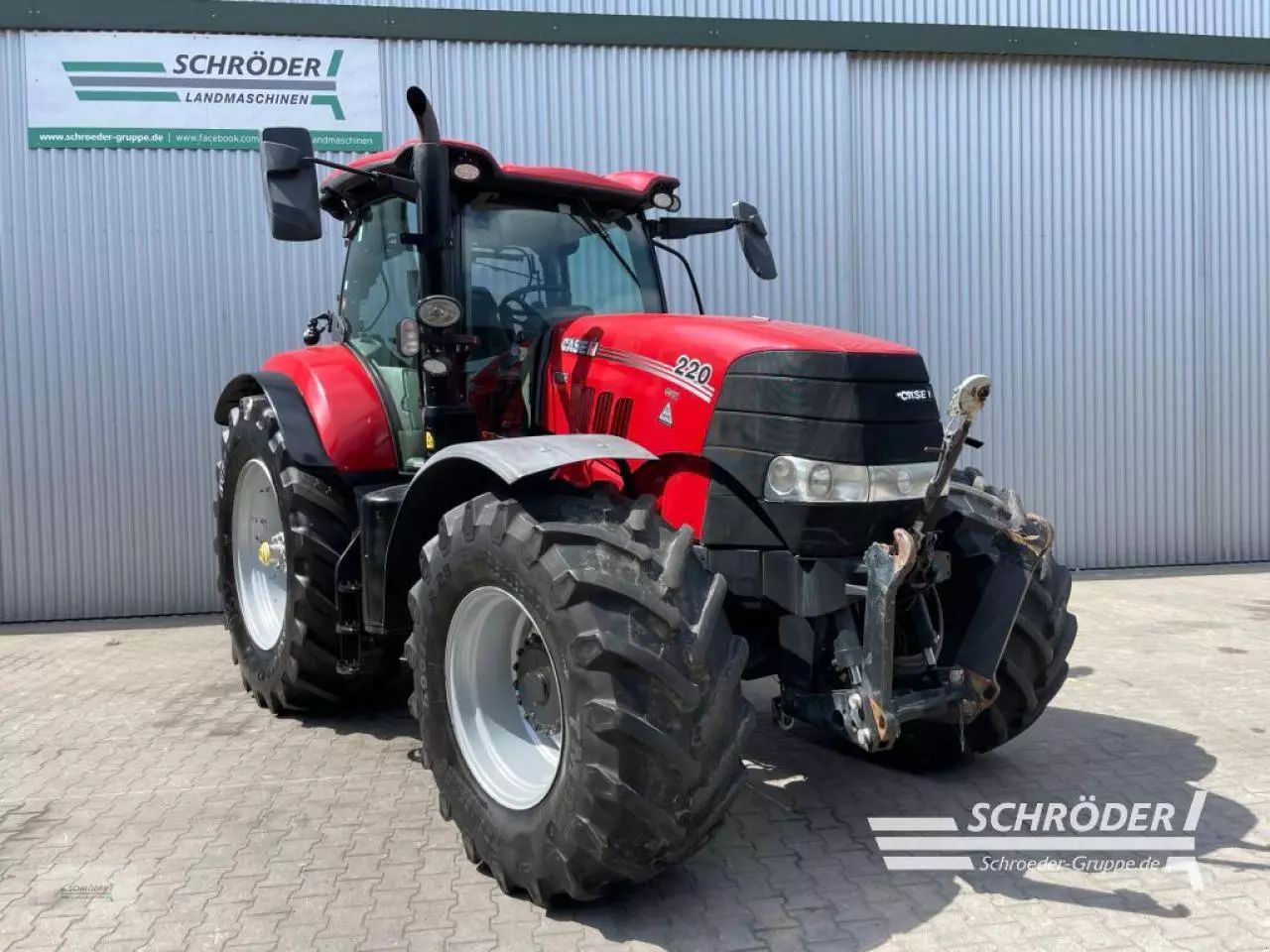 Case IH Puma 220 CVX Tractor €69,885