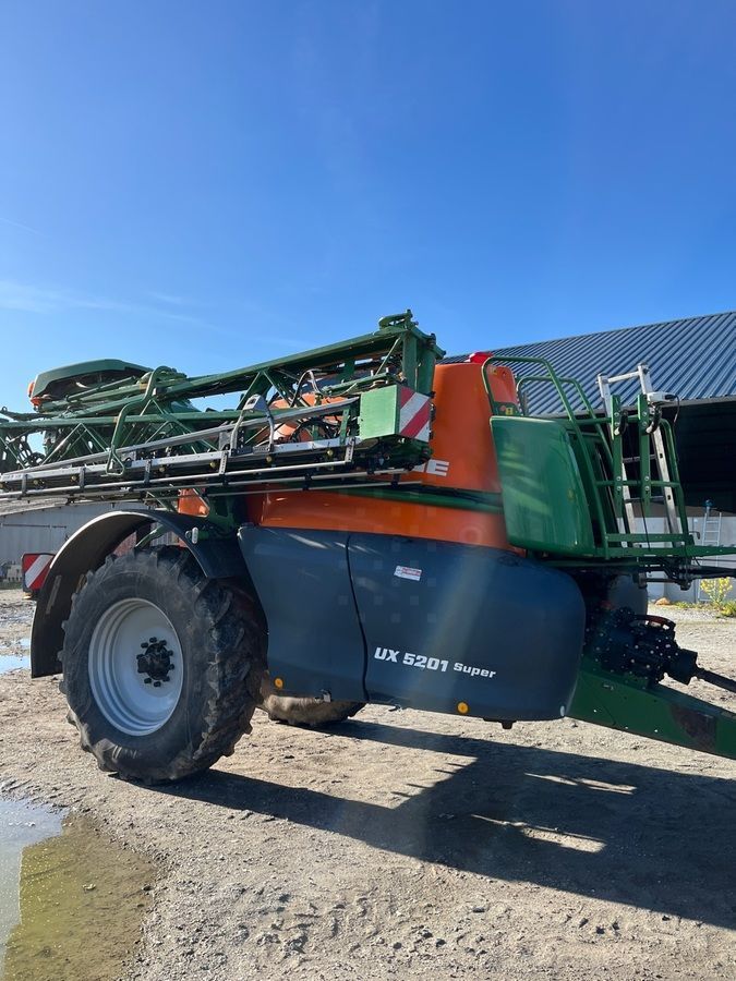 Amazone ux 5201 Sprayer €82,000