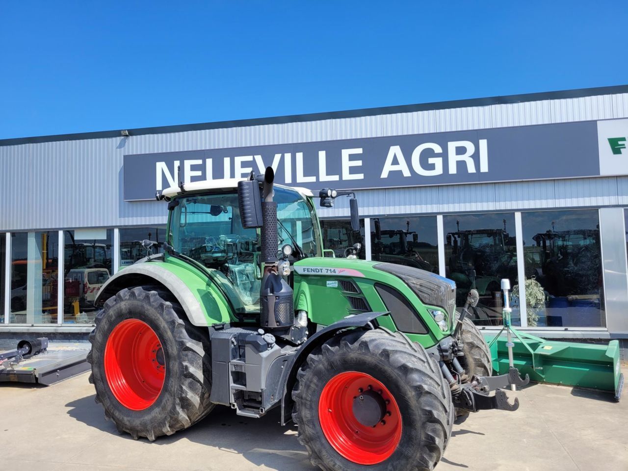 E-FARM: Fendt 714 Vario - Tractor - id MIWHCIT - 83.000 € - Año: 2013 - Horas: 6141,Potencia del motor: 140,Francia