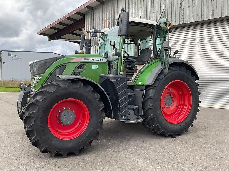 Fendt 724 Vario Tractor €95,000