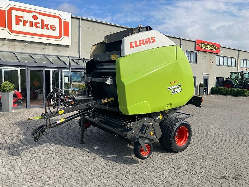 Claas Variant 380 RF Baler €10,650