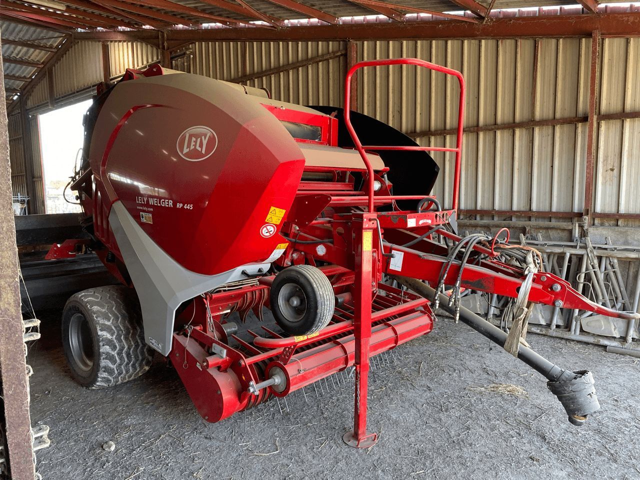 E-FARM: Welger rp 445 - Ballenpresse - id 4RLEBGX - 18.000 € - Baujahr: 2013 - Ballenanzahl: 8.283,Frankreich