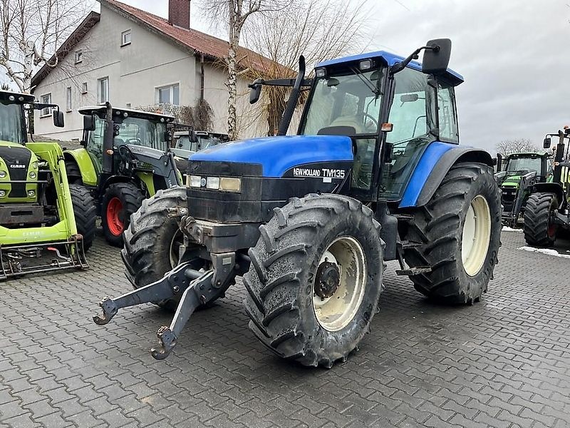 New Holland TM 135 tractor 19.606 €