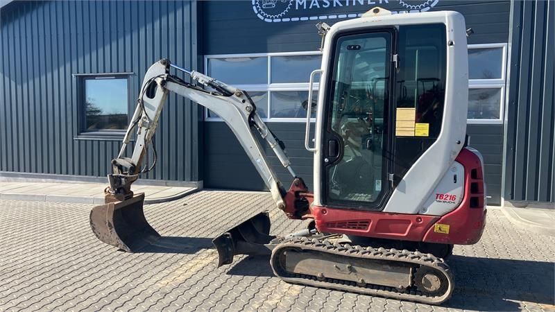 Takeuchi tb216 takeuchi tb216 Minirypadlo 14 386 €