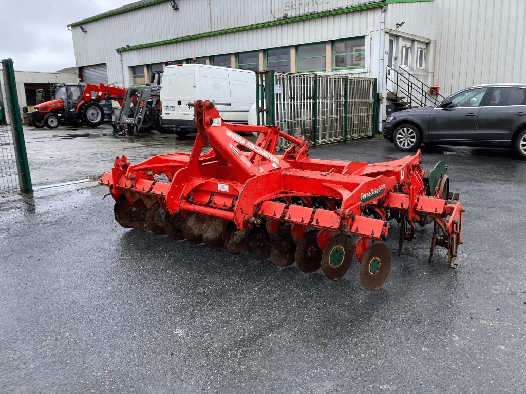 E-FARM: Vogel & Noot dechaumeur - Grubber - id 1LYU1VS - 8.500 € - Baujahr: 2011 - Frankreich
