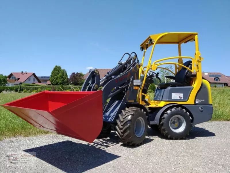 Eurotrac w11 vorführer mit schaufel ohne kabine Teleskopradlader 20.500 €