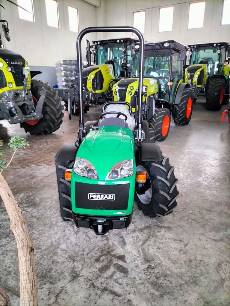 E-FARM: Ferrari Cromo 35 RS Junior - Tracteur - id FDQNJGG - Année: 2025 - Puissance du moteur (chevaux): 35,Italie