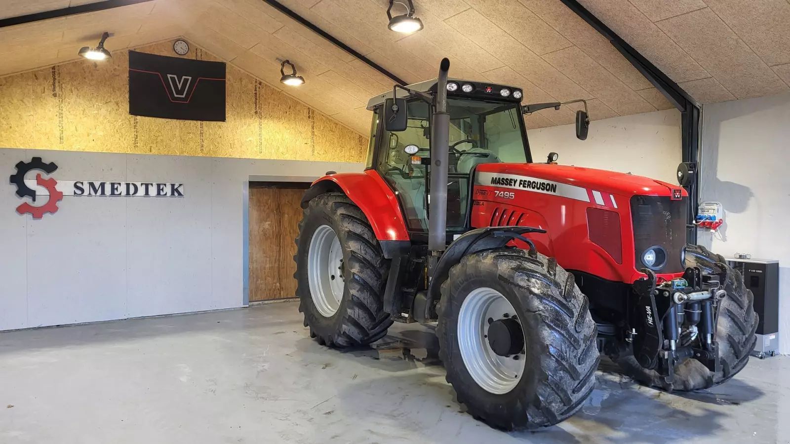 Massey Ferguson 7495 Dyna-VT Traktor 52 205 €