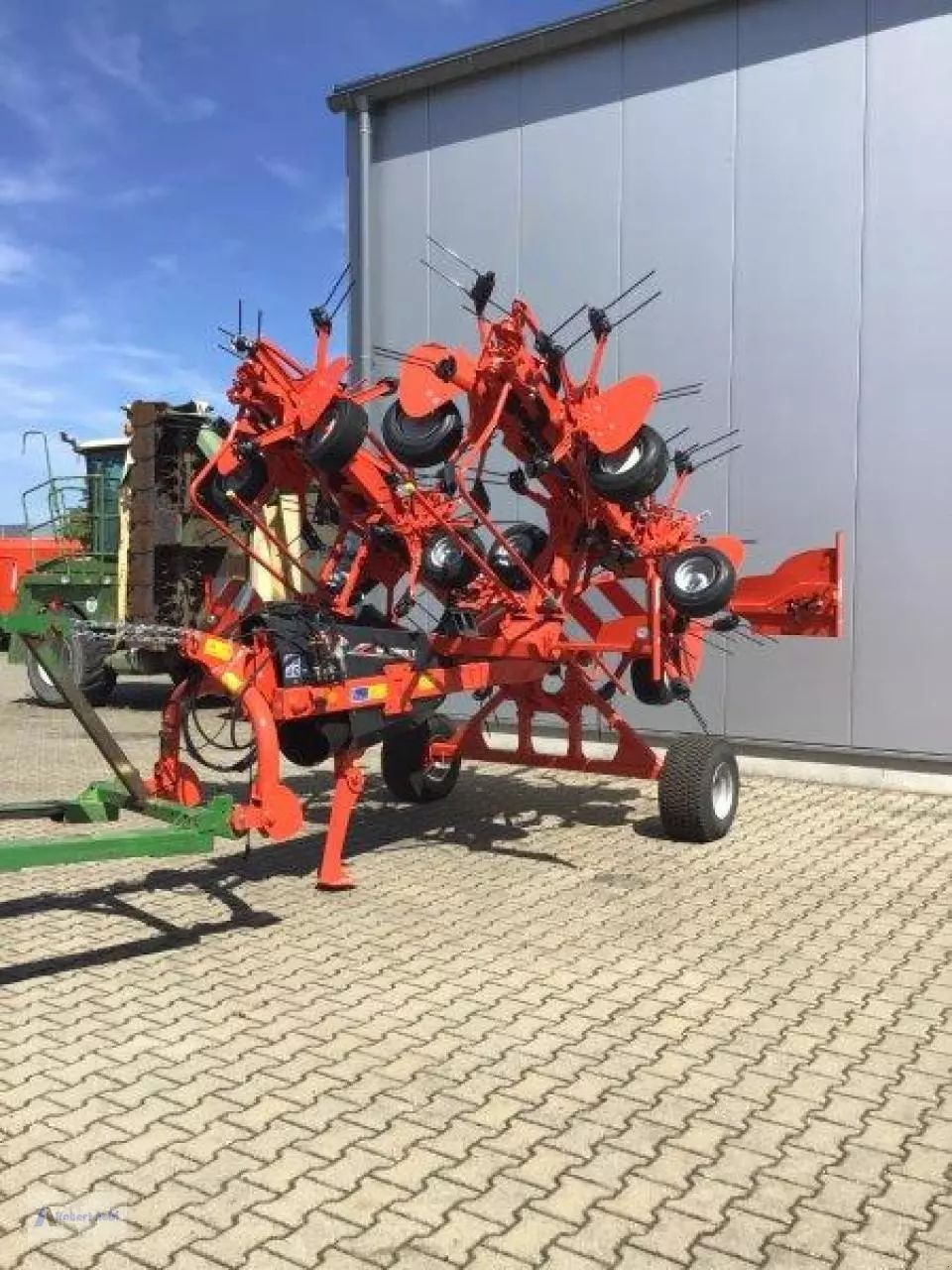 E-FARM: Kuhn GF 10803 T - Tedder - id 9XDXKZW - €24,700 - Year of construction: 2023 - Germany
