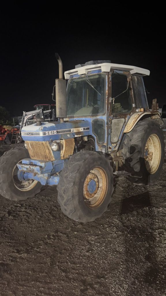 E-FARM: Ford 5610 iii - Tractor - id 8QZCITN - 6900 € - Año: 1990 - Potencia del motor: 75,Italia