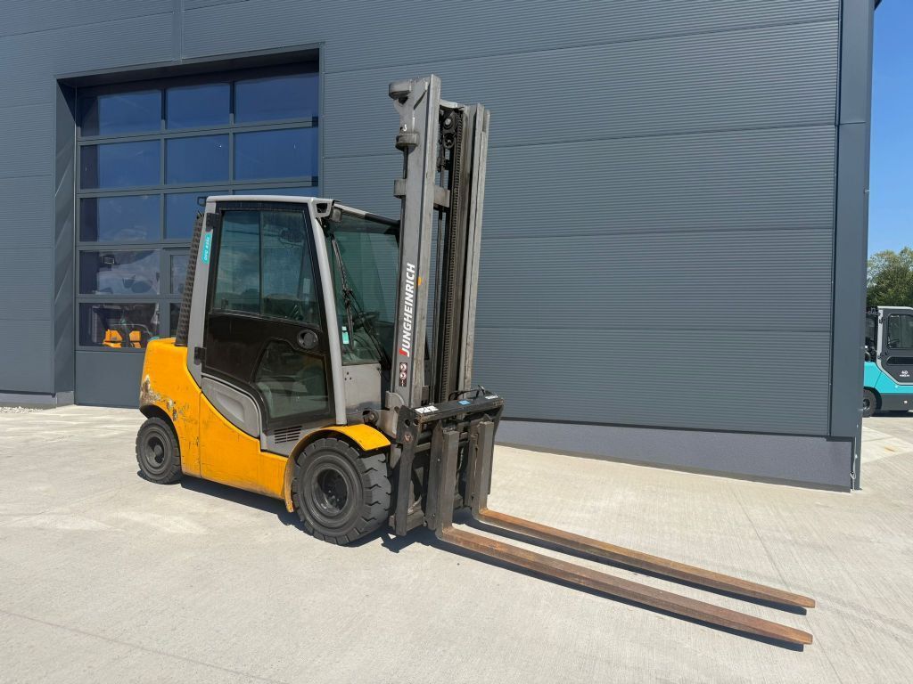 JUNGHEINRICH dfg 435s Forklift €10,500