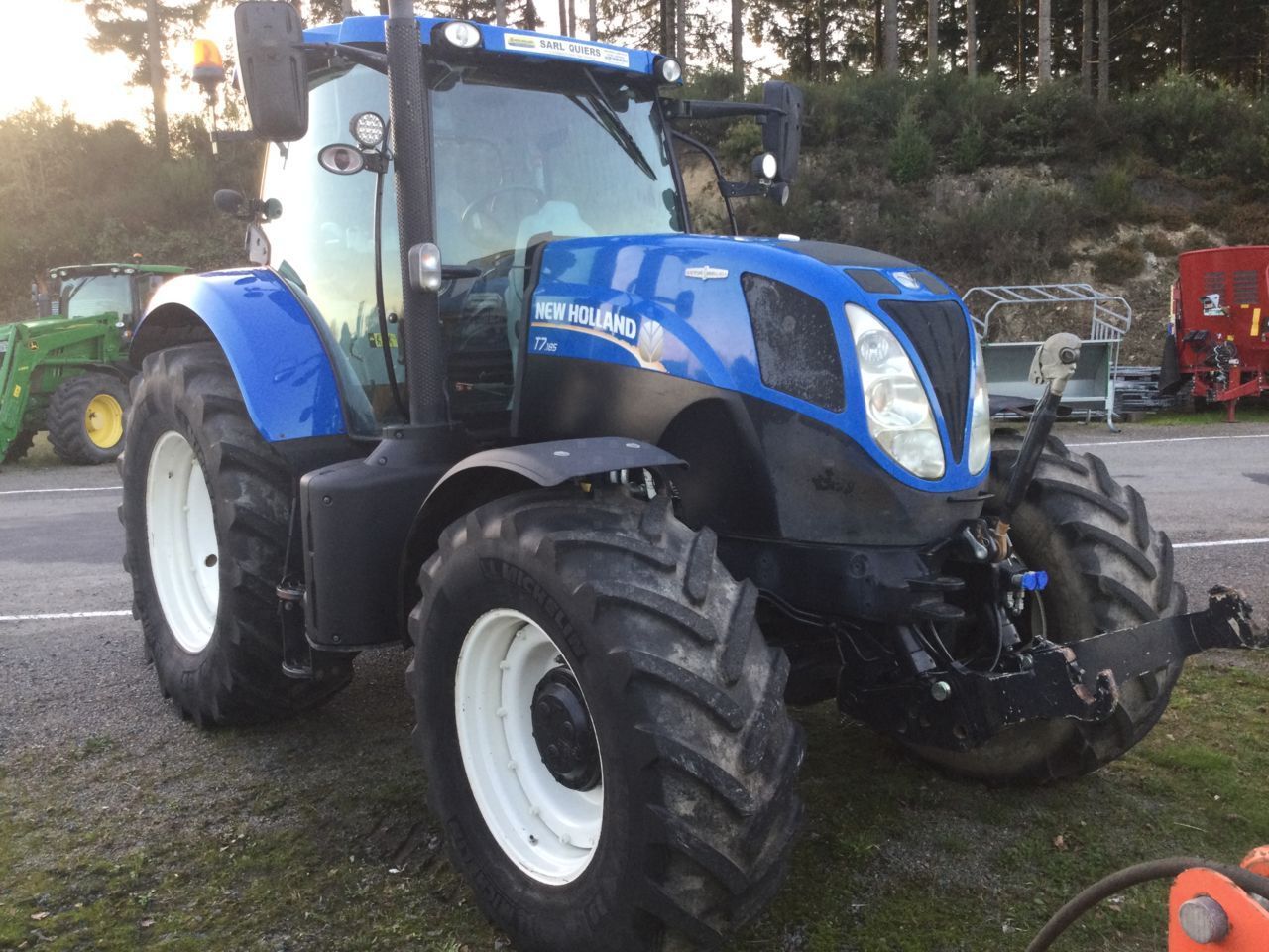 E-FARM: New Holland T7.185 - Tractor - id 198DMPE - 59.000 € - Año: 2015 - Horas: 4050,Potencia del motor: 165,Francia
