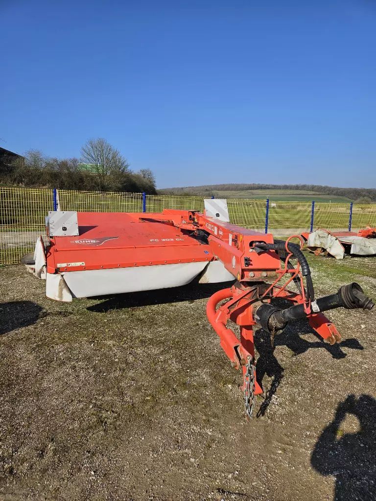 E-FARM: Kuhn FC 303 GL - Mower - id I33JMES - €7,000 - Year of construction: 2008 - France
