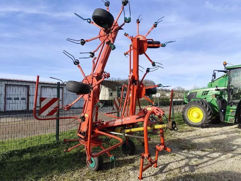 Kverneland 8076 Tedder €5,800