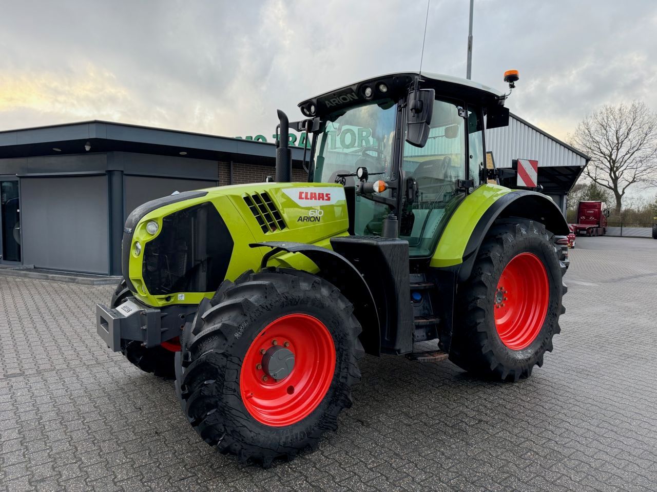 Claas Arion 610 CIS Tractor €72,500
