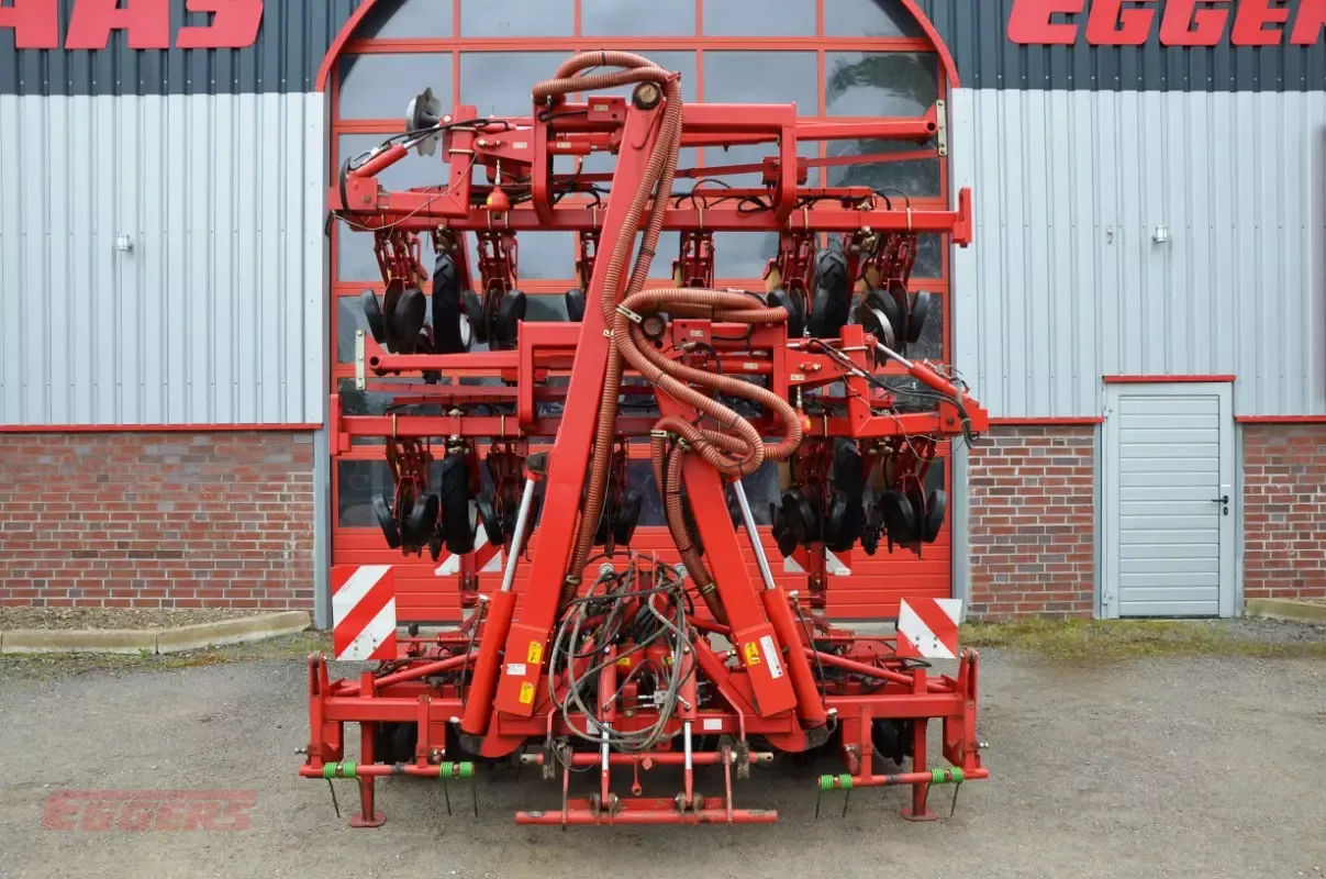 E-FARM: Kverneland unicorn synchrodrive 18-reihig - Vetőgép - id EV6BJDK - 28 500 EUR - Gyártási év: 2012 - Üzemóra (motor): 2700,Németország