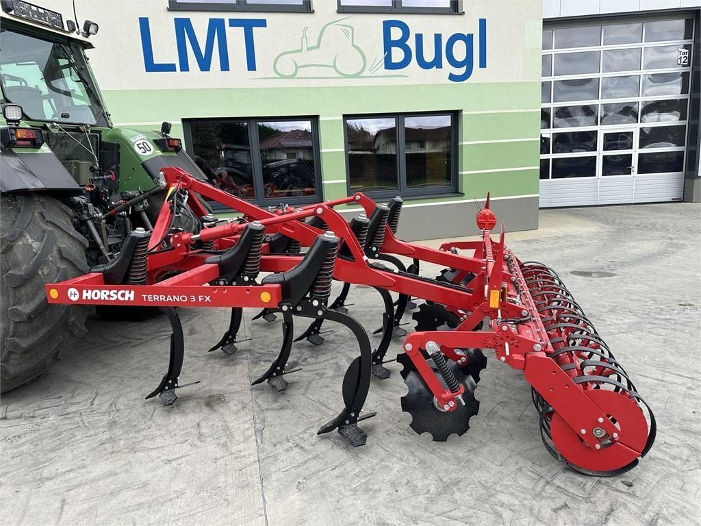 HORSCH Terrano 3 FX Kultywator