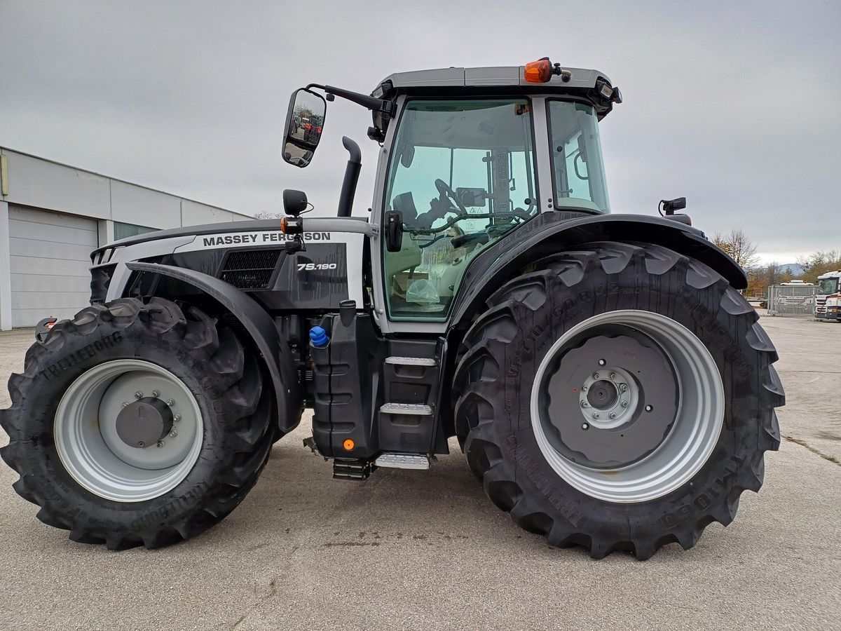 E-FARM: Massey Ferguson 7S.190 Exclusive - Tractor - id WMHUPR9 - €179,800 - Year of construction: 2023 - Engine power (HP): 190,Austria