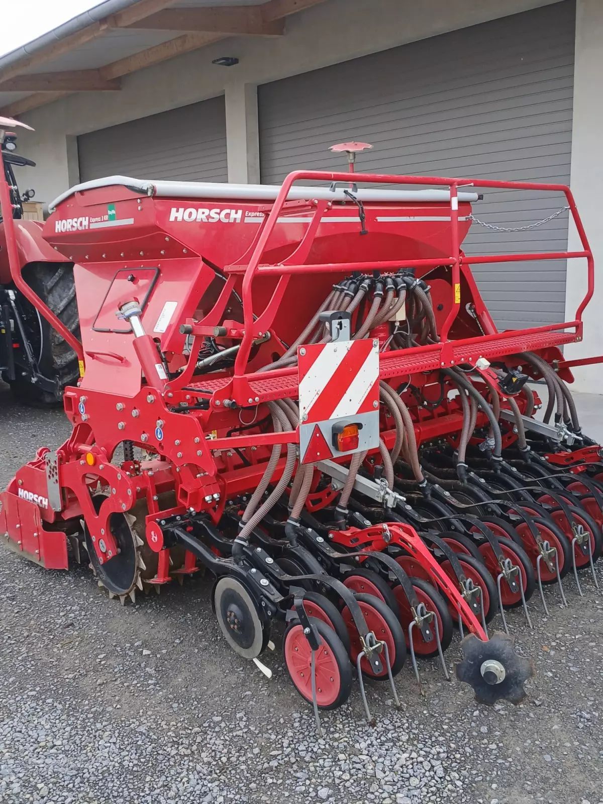 HORSCH Express 3 KR Kombinacja uprawowo-siewna 30 672 €