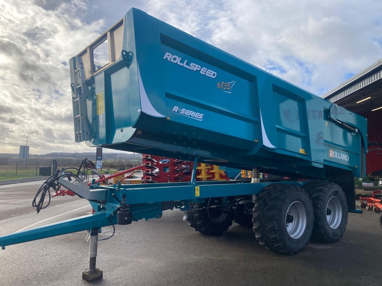 E-FARM: Rolland ROLLSPEED 6835 - Benne - id 9FXLY1U - Année: 2023 - France