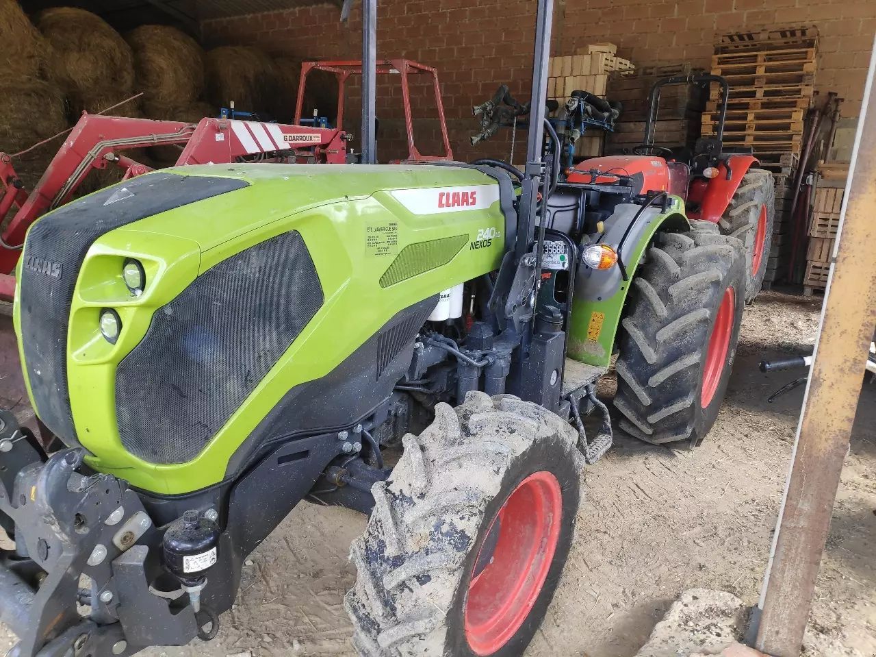 E-FARM: Claas Nexos 240 - Tractor - id CJRG8M7 - 49.500 € - Año: 2022 - Potencia del motor: 100,Francia