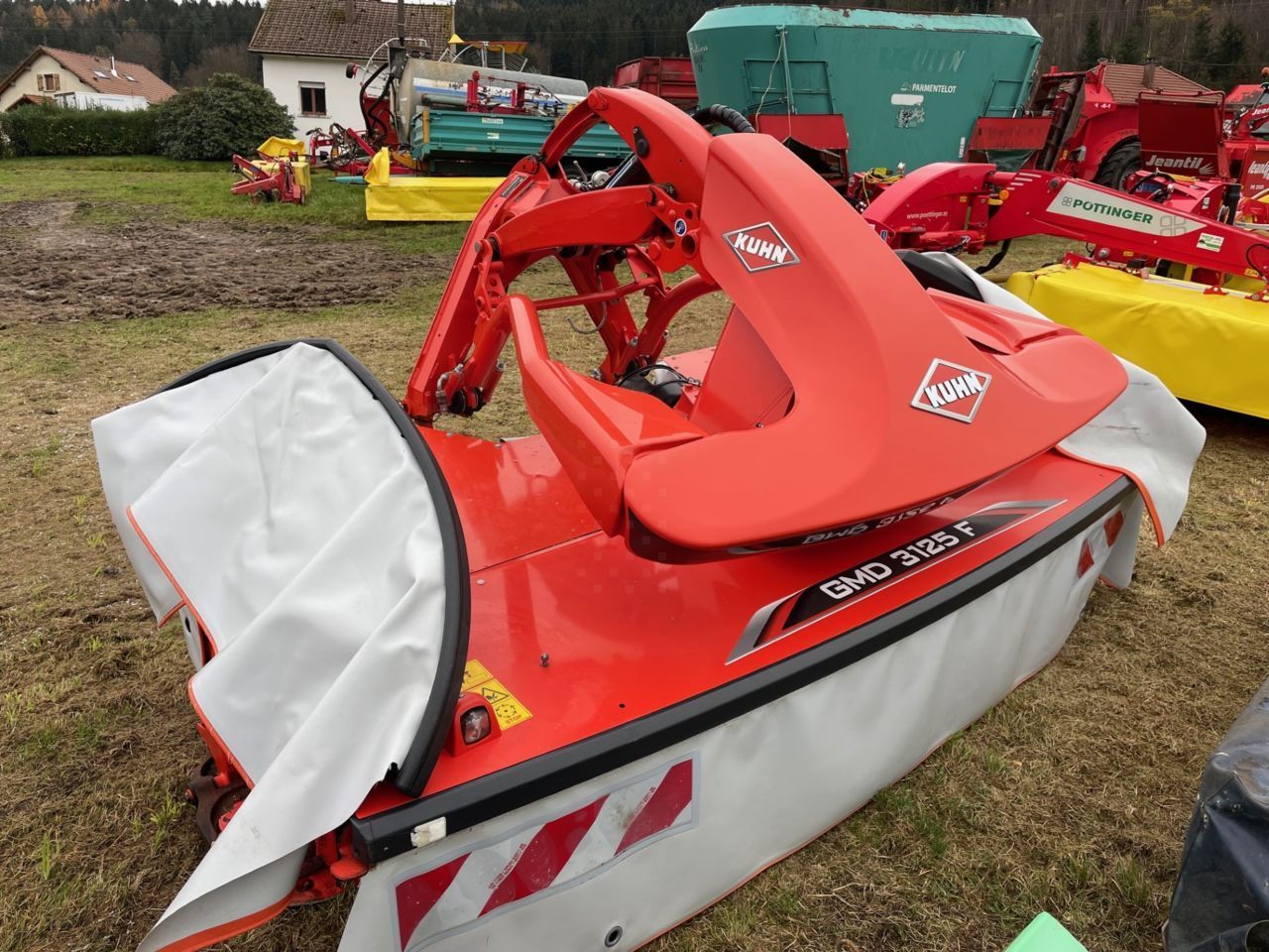 E-FARM: Kuhn GMD 3125 F-FF - Segadora - id SLJQ2YF - 26.500 € - Año: 2020 - Francia