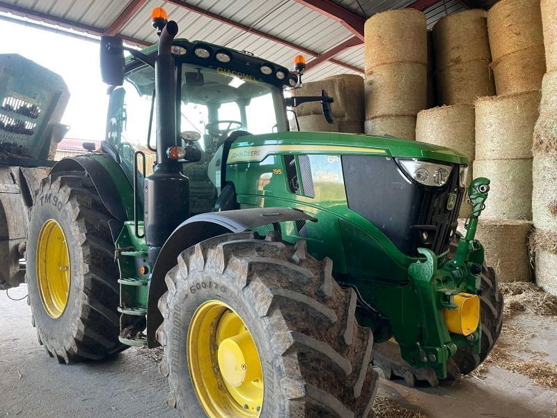 E-FARM: John Deere 6R 195 - Traktorius - id JKLFPQT - 140 000 € - Gamybos metai: 2022 - Variklio darbo valandos: 2 300,Variklio galia (AG): 195,Prancūzija