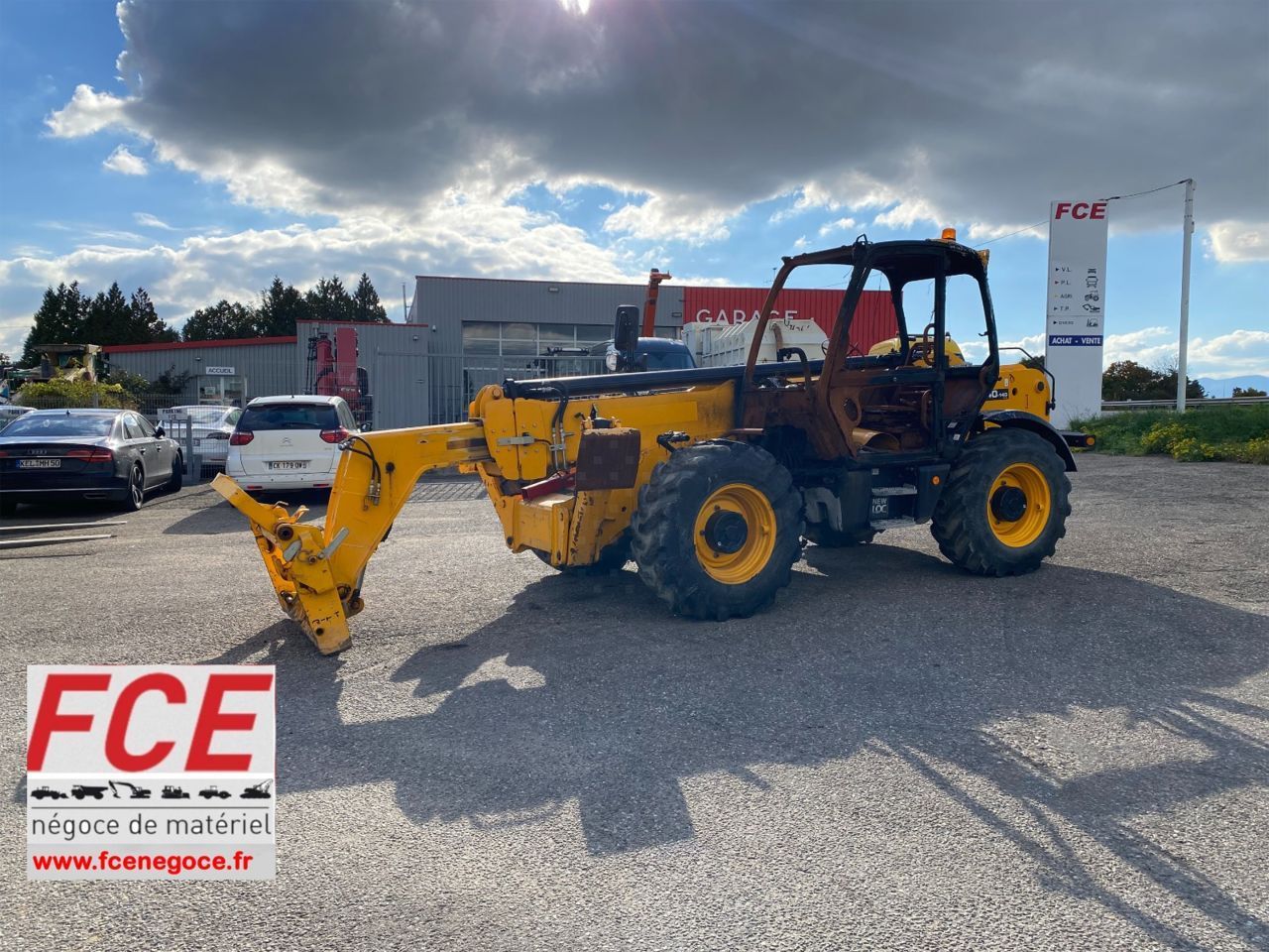 JCB 540-140 -1er main endommagé Teleszkópos rakodó 23 000 EUR