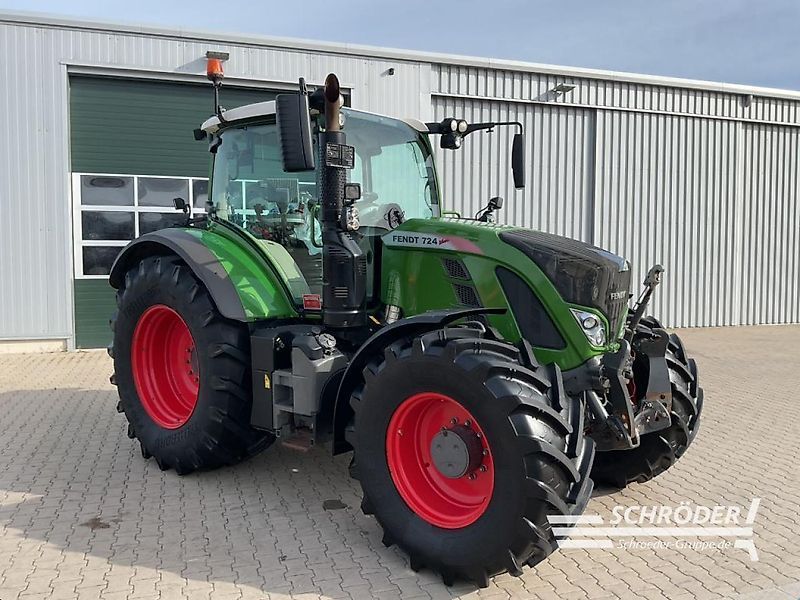 Fendt 724 Vario Profi Plus Трактор 102 885 €