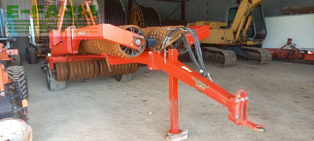 HE-VA tiens roller Prasy i wały 14 000 €