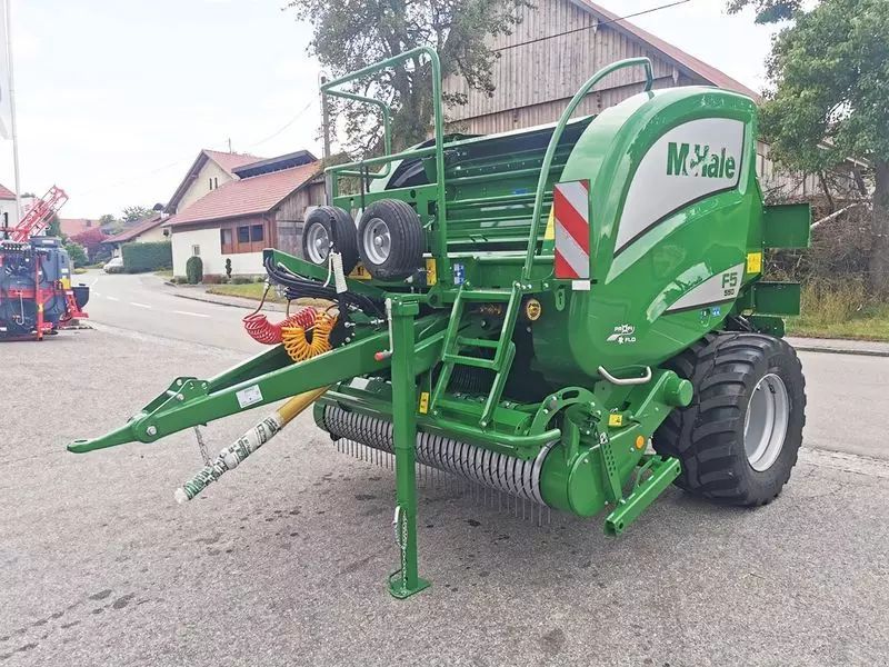 McHale F 550 Bálázó