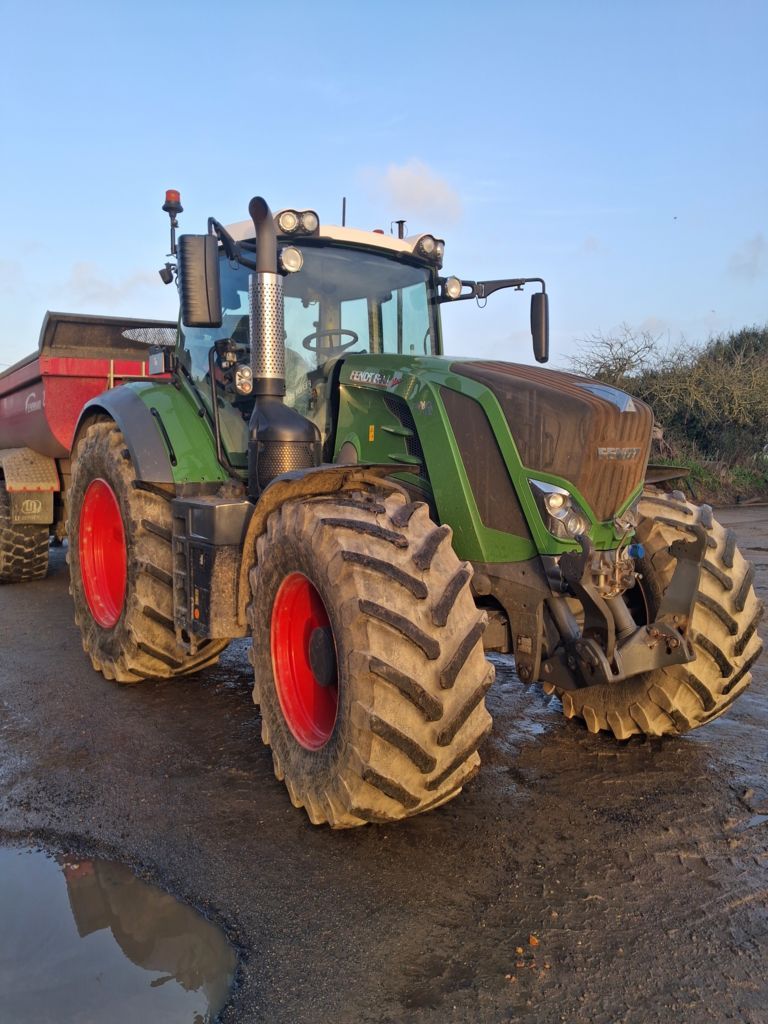 Fendt 824 Vario Profi Plus Traktor 145.000 €