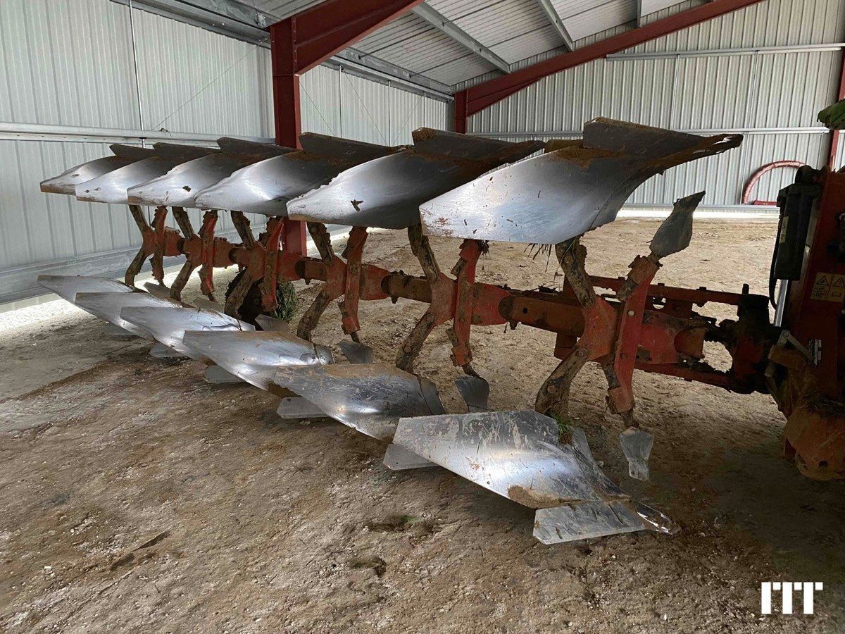 E-FARM: GREGOIRE BESSON rc 47 - Pług - id FRJSFQB - 6000 € - Rok produkcji: 2007 - Francja