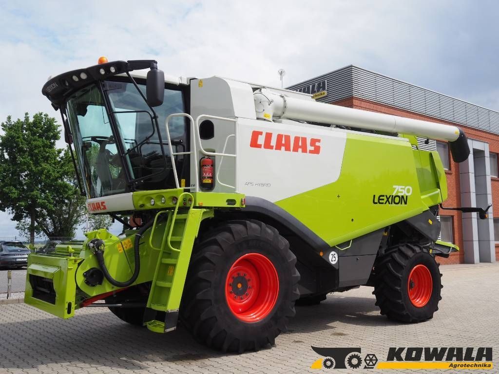 Claas Lexion 750 Kombajn zbożowy 129 000 €