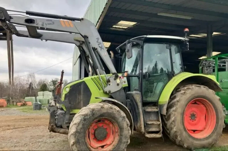 E-FARM: Claas Arion 530 - Traktor - id GBZNBM4 - 46 000 € - Rok produkcji: 2013 - Moc silnika: 130,Francja