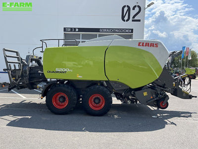 E-FARM: Claas Quadrant 5200 FC - Baler - id V7U8VHM - €129,000 - Year of construction: 2021 - Total number of bales produced: 12,500,Germany